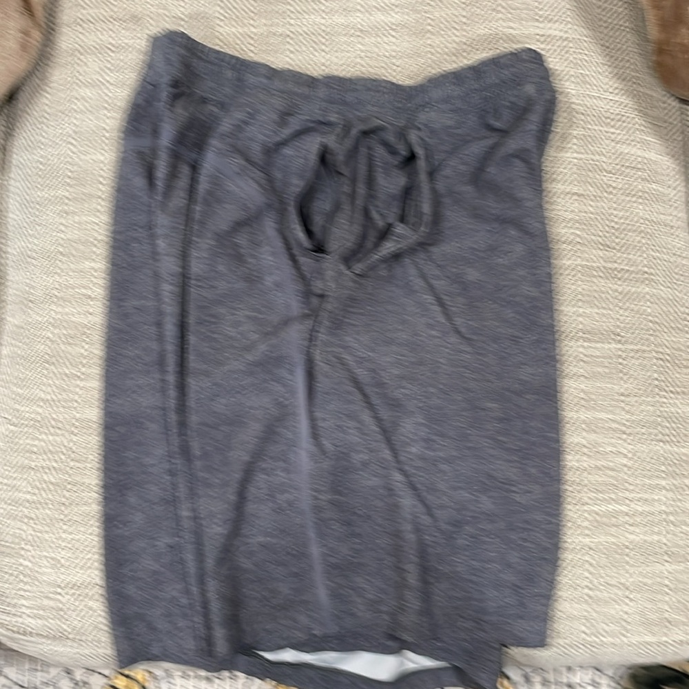 Lululemon Performance Gray Shorts - image 6